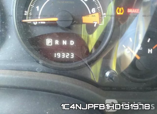 1C4NJPFB1HD131978 фото 8