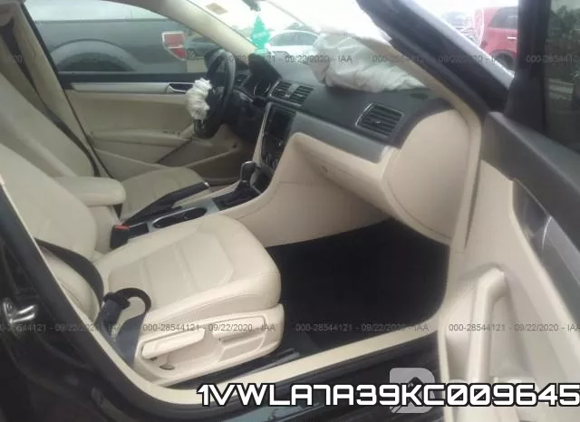 1VWLA7A39KC009645 фото 6