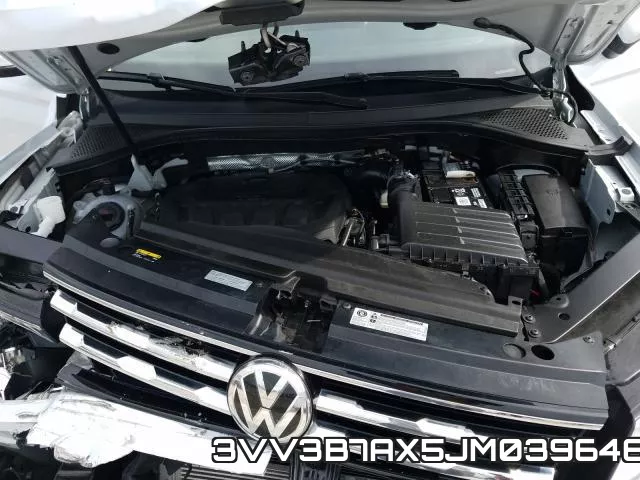 3VV3B7AX5JM039646 фото 8
