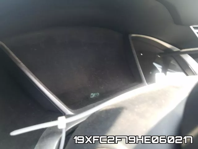 19XFC2F79HE060217 фото 9