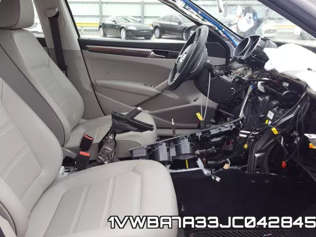 1VWBA7A33JC042845 фото 6