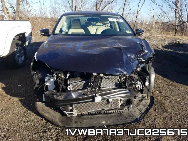 1VWBA7A37JC025675 фото 10