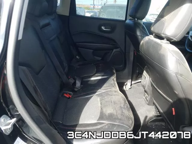 3C4NJDDB6JT442078 фото 7