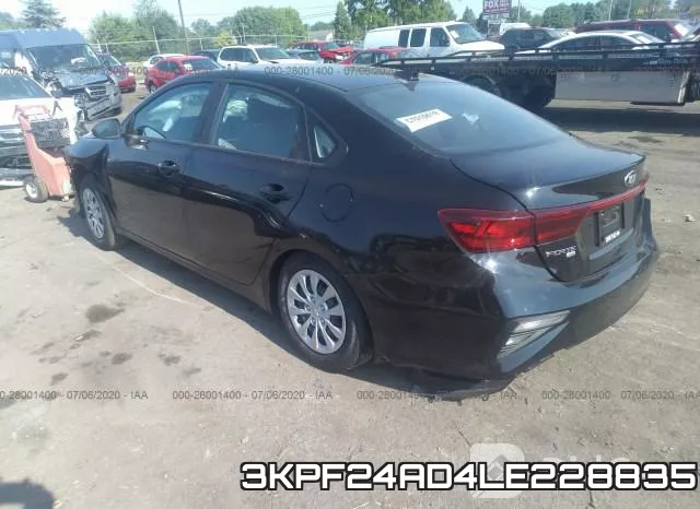 3KPF24AD4LE228835 фото 4