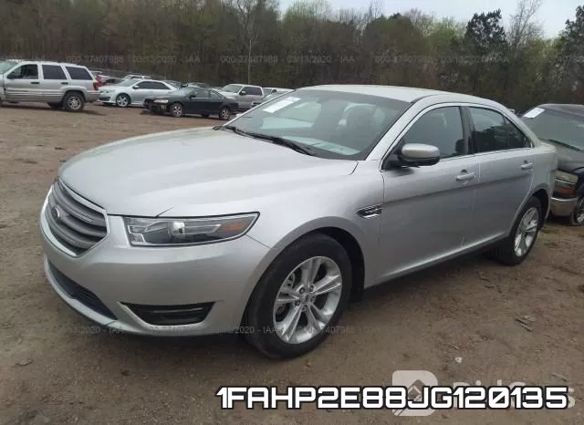 1FAHP2E88JG120135 фото 3