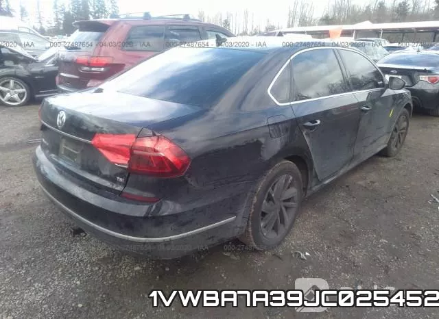 1VWBA7A39JC025452 фото 5