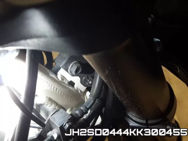 JH2SD0444KK300455 фото 2