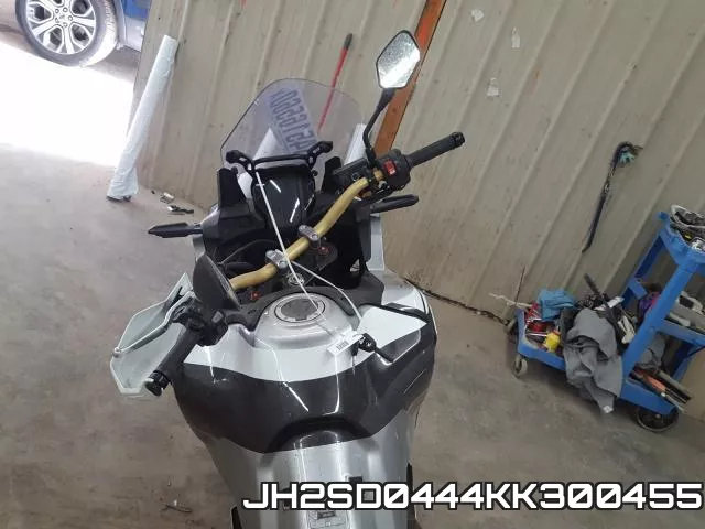 JH2SD0444KK300455 фото 6
