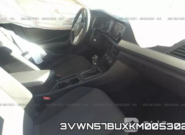 3VWN57BUXKM005302 фото 6