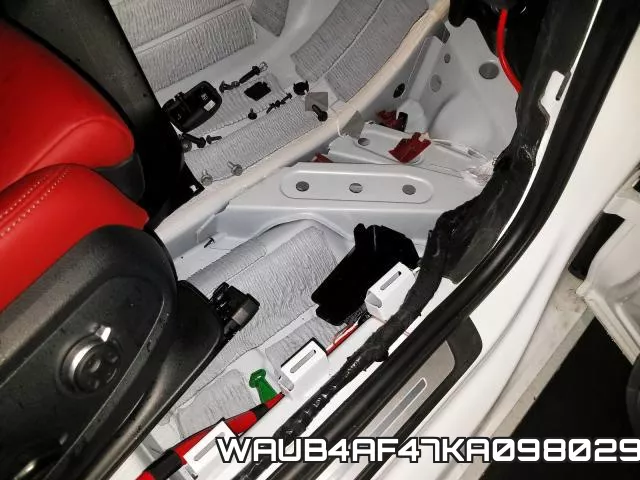 WAUB4AF47KA098029 фото 10