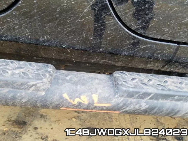 1C4BJWDGXJL824023 фото 10