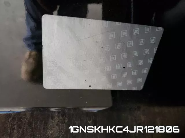 1GNSKHKC4JR121806 фото 2