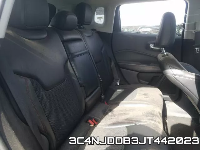 3C4NJDDB3JT442023 фото 7