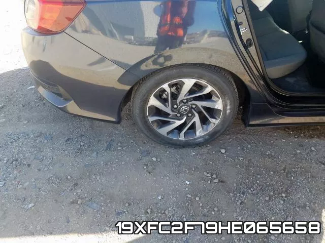 19XFC2F79HE065658 фото 10