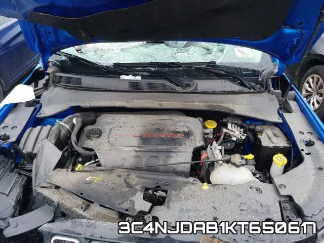 3C4NJDAB1KT650617 фото 8