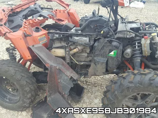 4XASXE958JB301984 фото 8