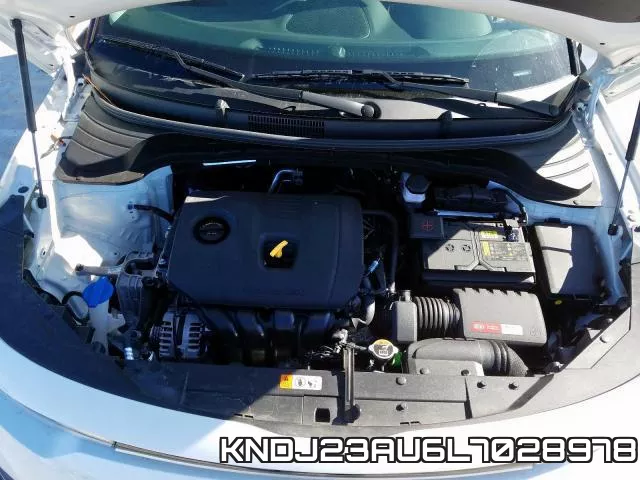 KNDJ23AU6L7028978 фото 8