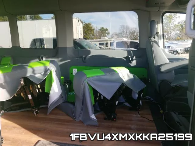 1FBVU4XMXKKA25199 фото 7