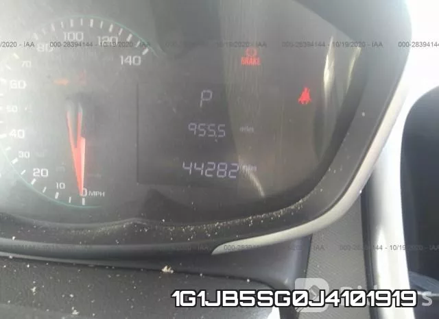 1G1JB5SG0J4101919 фото 8