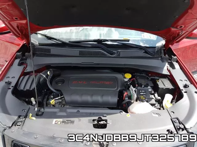 3C4NJDBB9JT325789 фото 8
