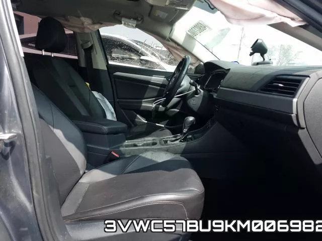 3VWC57BU9KM006982 фото 6