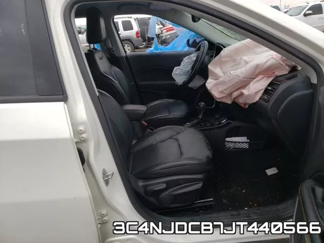 3C4NJDCB7JT440566 фото 6