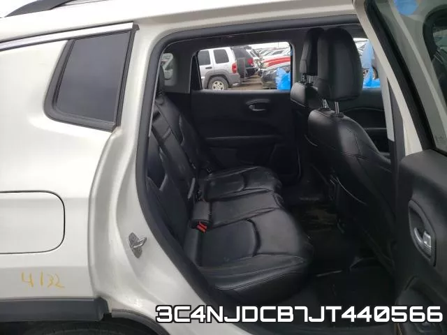 3C4NJDCB7JT440566 фото 7