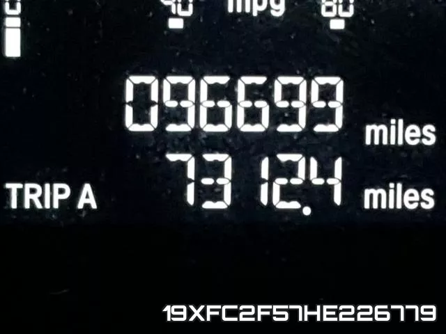 19XFC2F57HE226779 фото 9