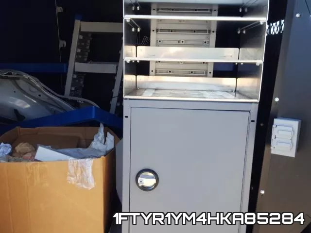 1FTYR1YM4HKA85284 фото 7