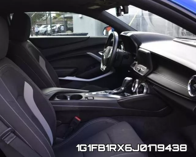 1G1FB1RX6J0179438 фото 6