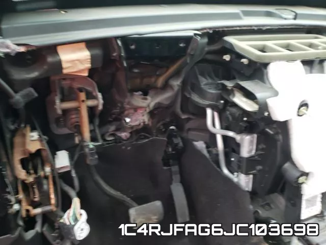 1C4RJFAG6JC103698 фото 9
