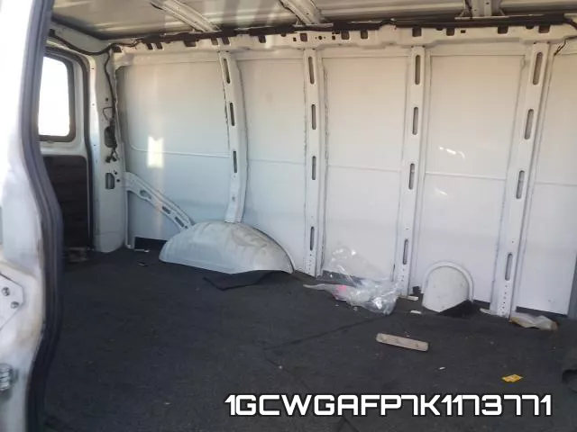 1GCWGAFP7K1173771 фото 7