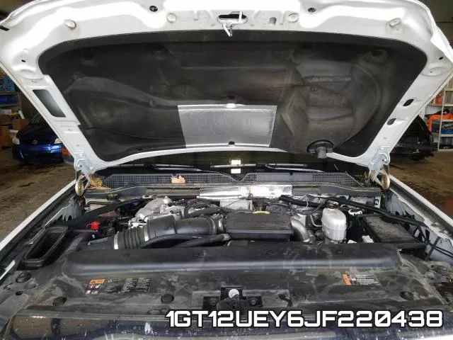 1GT12UEY6JF220438 фото 8