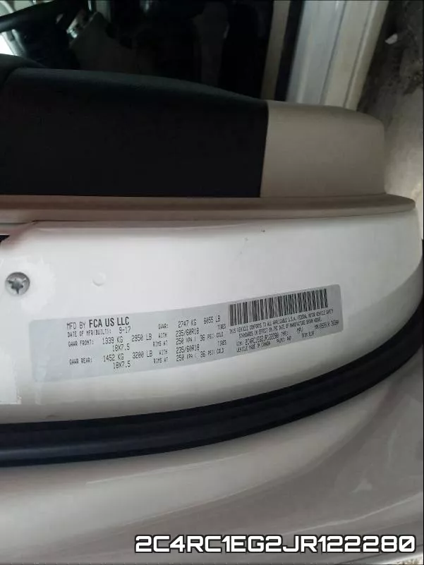 2C4RC1EG2JR122280 фото 2