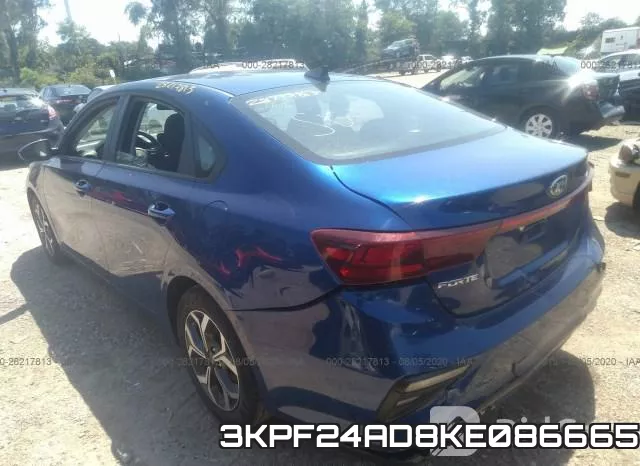3KPF24AD8KE086665 фото 4