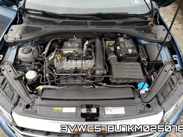 3VWC57BU7KM025076 фото 8