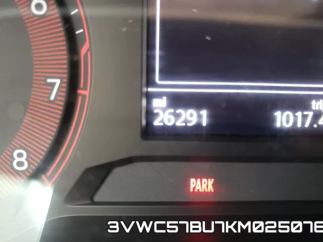 3VWC57BU7KM025076 фото 9