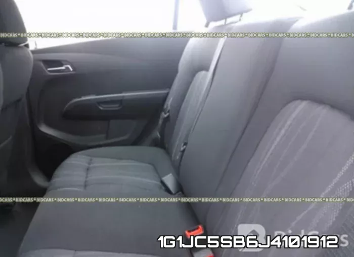 1G1JC5SB6J4101912 фото 9