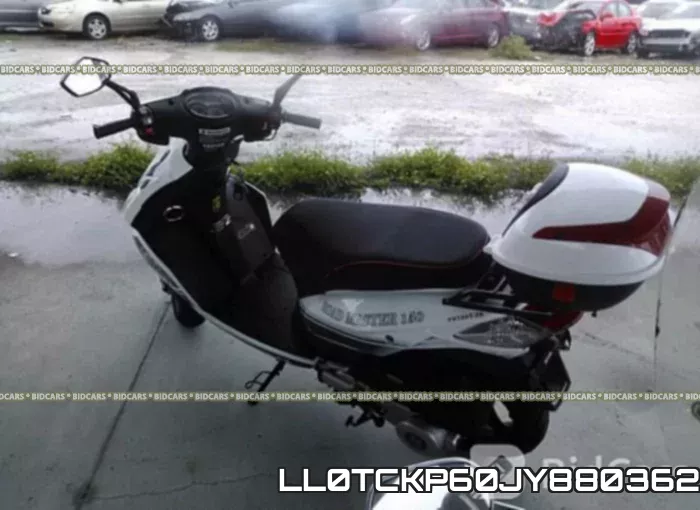 LL0TCKP60JY880362 фото 4