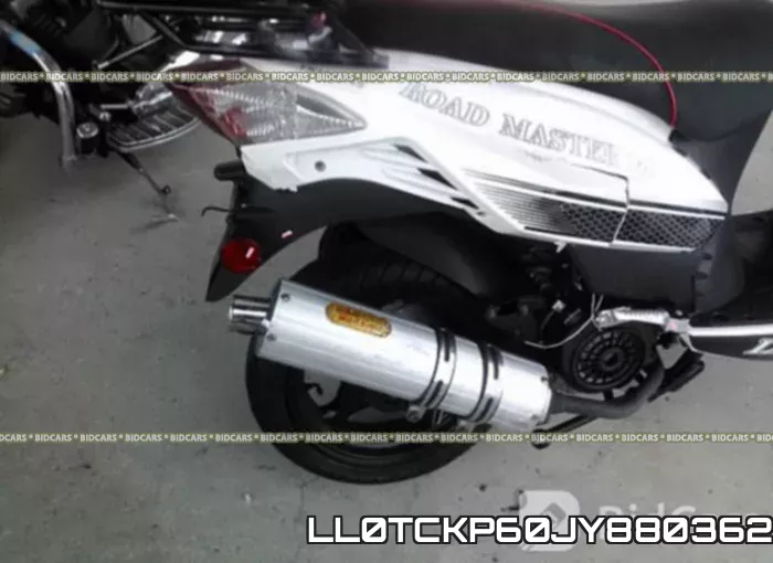 LL0TCKP60JY880362 фото 7