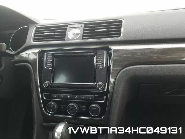 1VWBT7A34HC049131 фото 10
