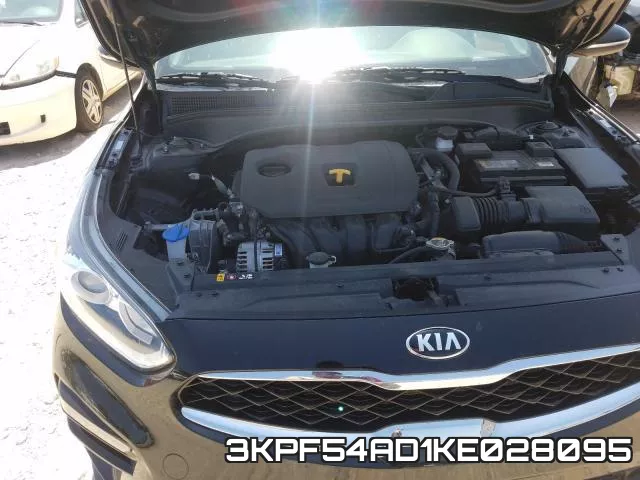 3KPF54AD1KE028095 фото 8