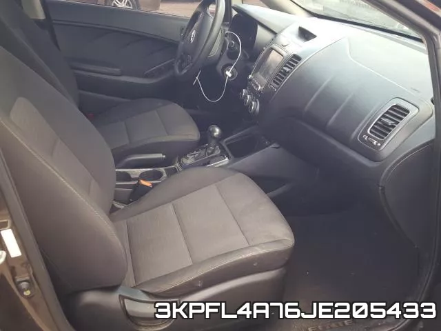 3KPFL4A76JE205433 фото 6