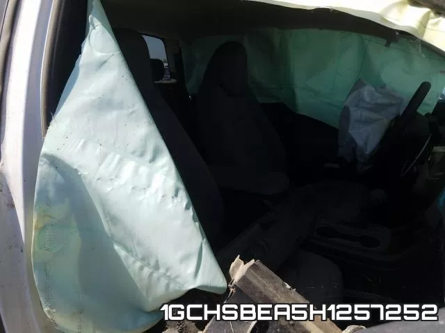 1GCHSBEA5H1257252 фото 7