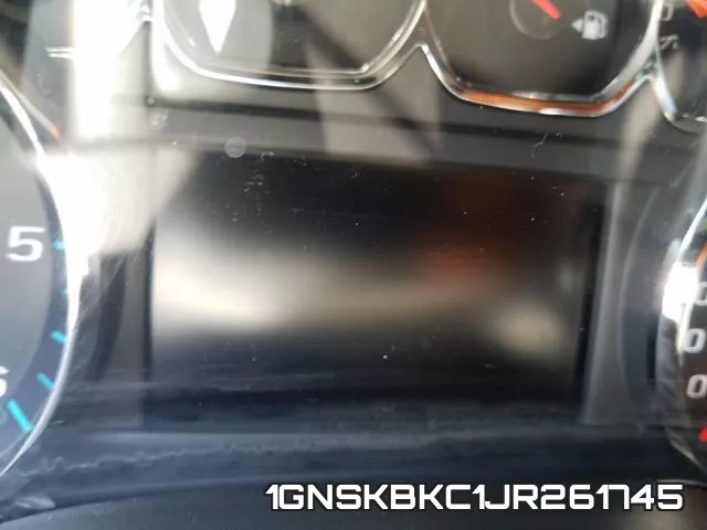 1GNSKBKC1JR261745 фото 8