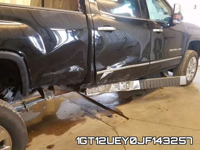 1GT12UEY0JF143257 фото 10