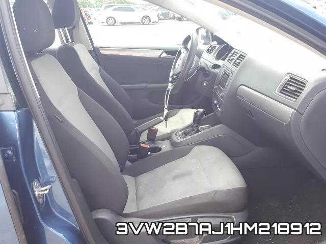 3VW2B7AJ1HM218912 фото 6
