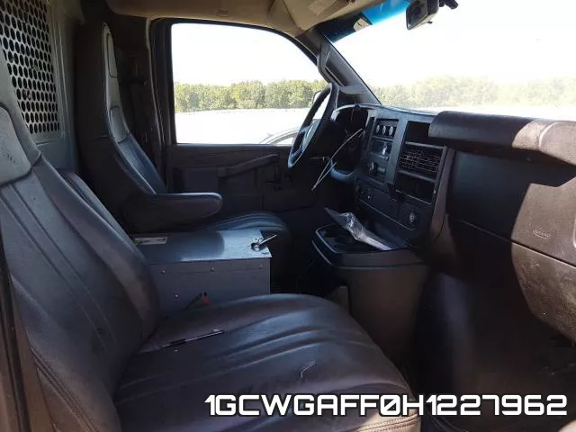 1GCWGAFF0H1227962 фото 6
