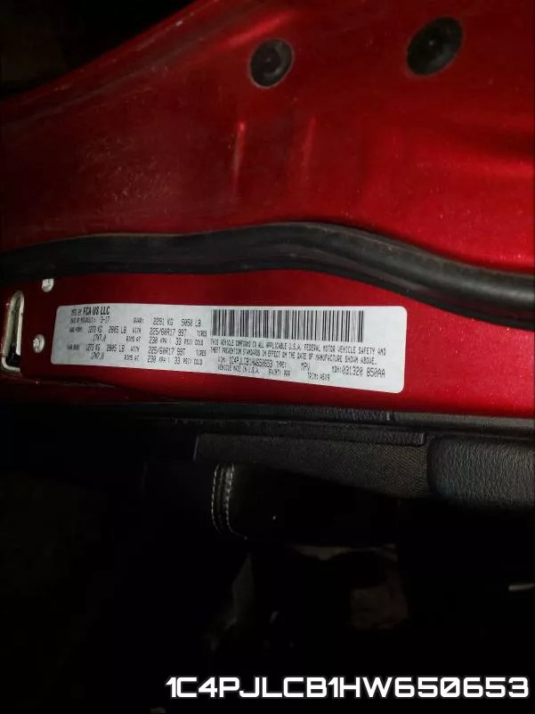1C4PJLCB1HW650653 фото 2