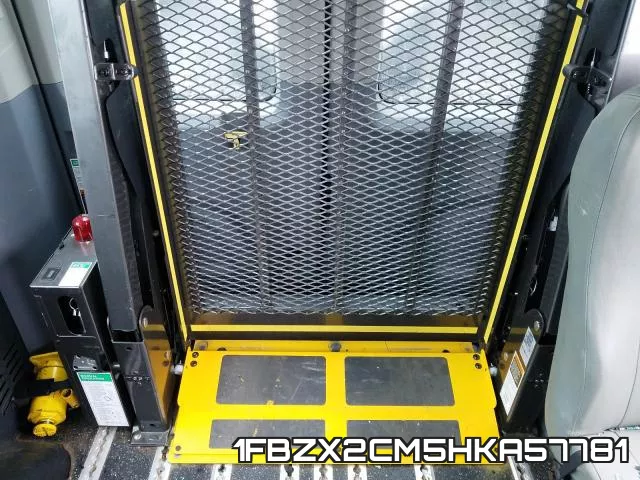 1FBZX2CM5HKA57781 фото 10